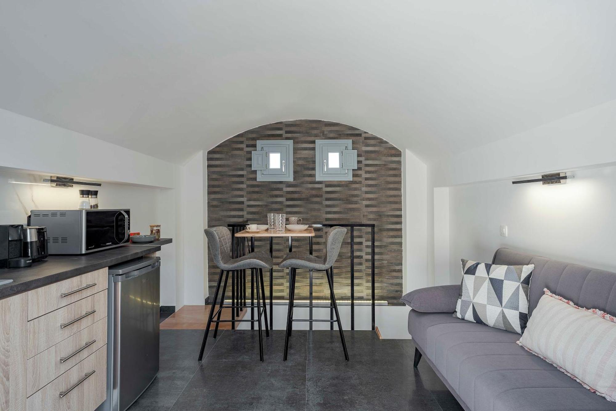 Blackstone Luxury Suites Emporio  Exterior photo