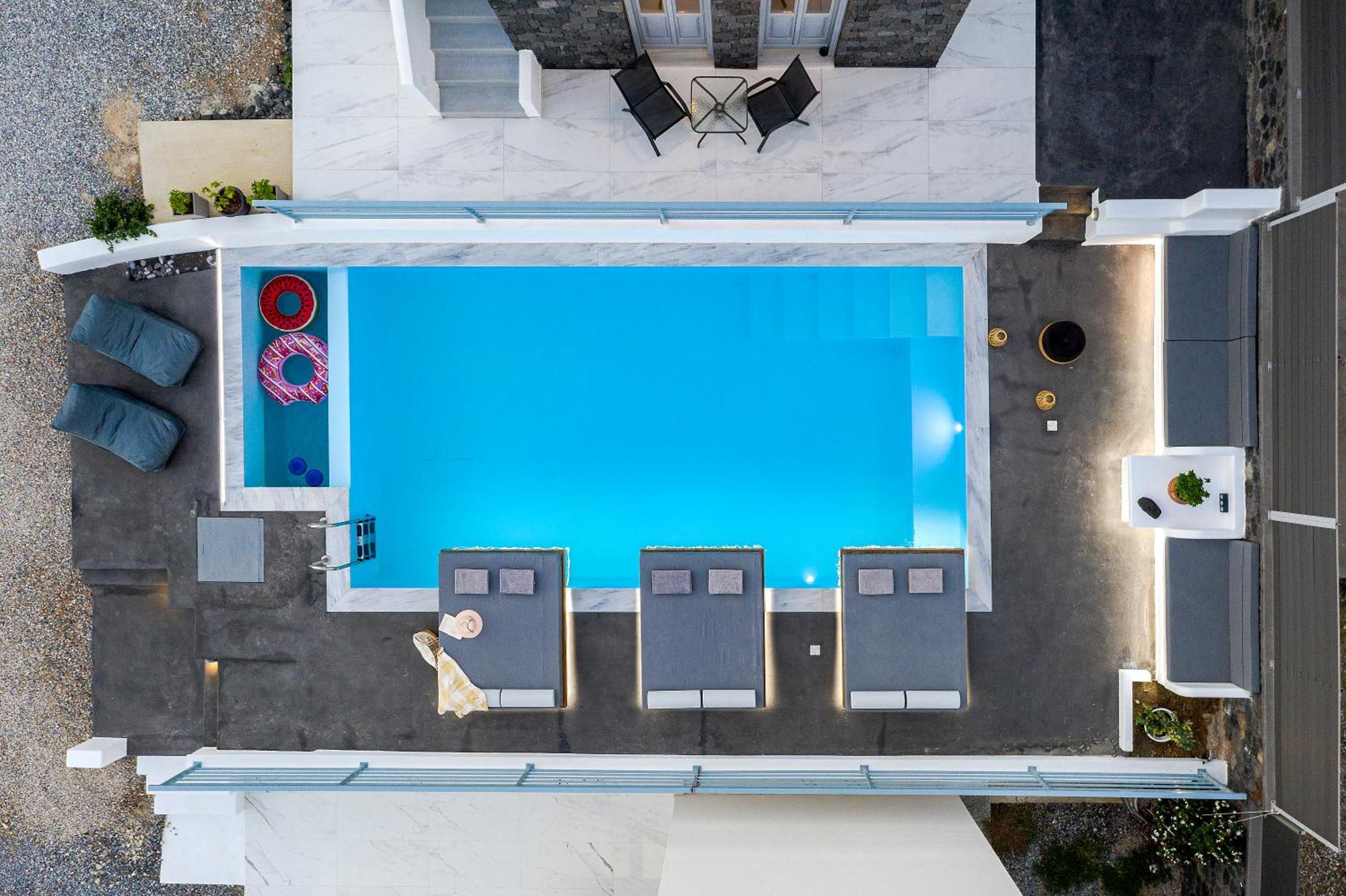 Blackstone Luxury Suites Emporio  Exterior photo