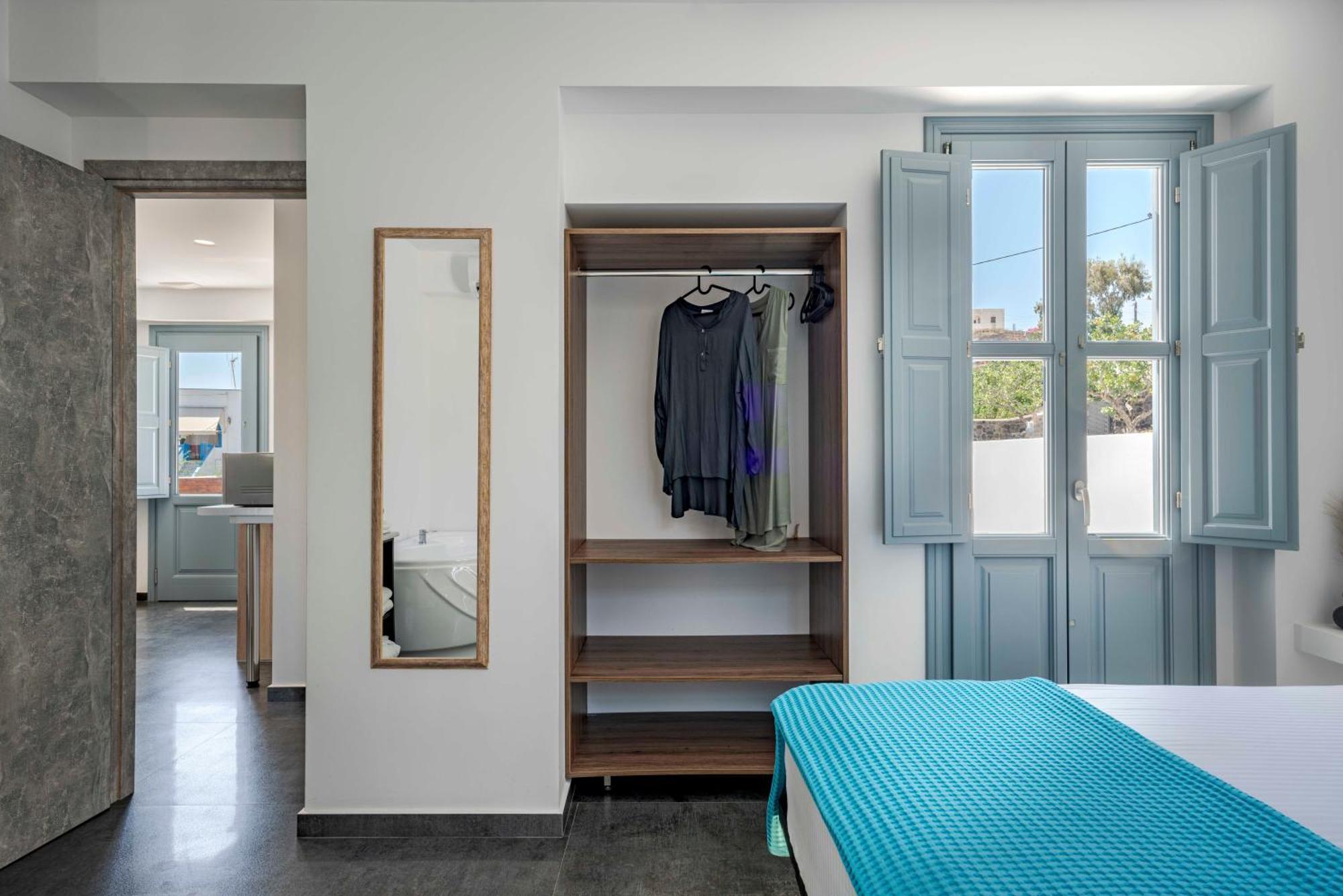 Blackstone Luxury Suites Emporio  Room photo