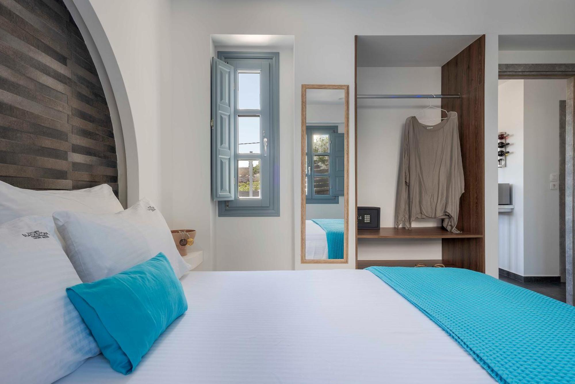Blackstone Luxury Suites Emporio  Room photo